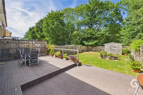 4 bedroom semi-detached house for sale, Shelley Road, West Sussex RH19