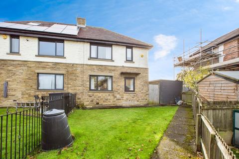 3 bedroom semi-detached house for sale, Highmoor Crescent, West Yorkshire HD6