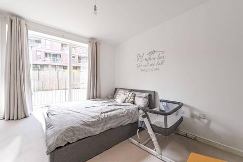 Flat 9, 28a Thomas Road, London, E14 7UT