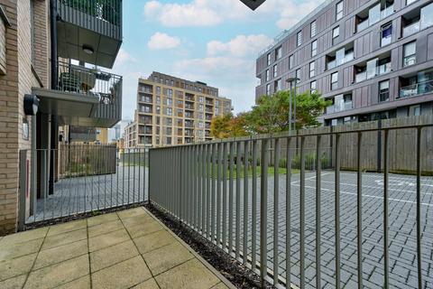 Flat 9, 28a Thomas Road, London, E14 7UT