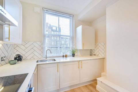 Studio to rent, Vincent Square, Westminster, London, SW1P