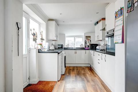 4 bedroom terraced house for sale, High Street, Gorleston