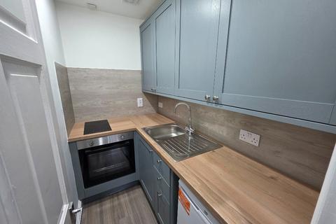 2 bedroom flat to rent, Great Western Road, City Centre, Aberdeen, AB10