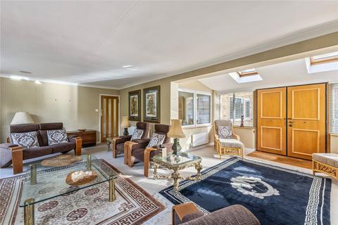 undefined, Fishermans Retreat, Marlow, Buckinghamshire, SL7