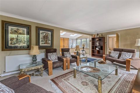 undefined, Fishermans Retreat, Marlow, Buckinghamshire, SL7