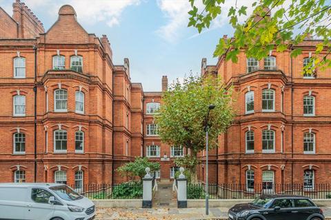 2 bedroom flat for sale, Queen's Club Gardens, London W14
