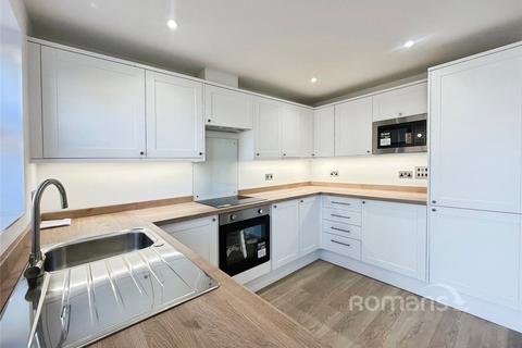 3 bedroom semi-detached house for sale, Osborne Road, Farnborough