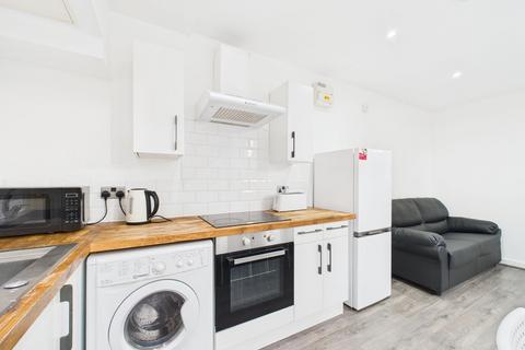 4 bedroom flat to rent,  29 Sylvester Street, , Liverpool L5