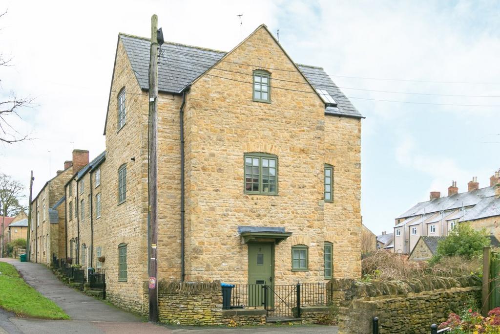 3 Bed Unfurnished End Terraced House