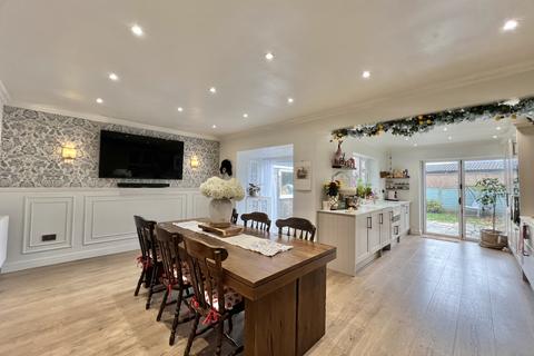 3 bedroom semi-detached house for sale, Deerhurst Road, Cleveleys FY5