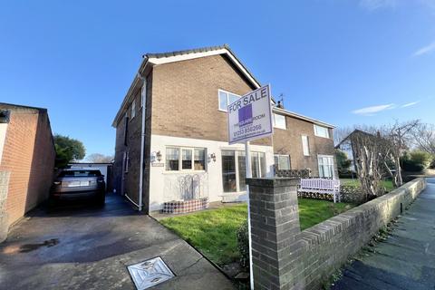 3 bedroom semi-detached house for sale, Deerhurst Road, Cleveleys FY5