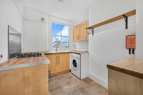 3 bedroom flat for sale, Kemplay Road, Hampstead Village, London