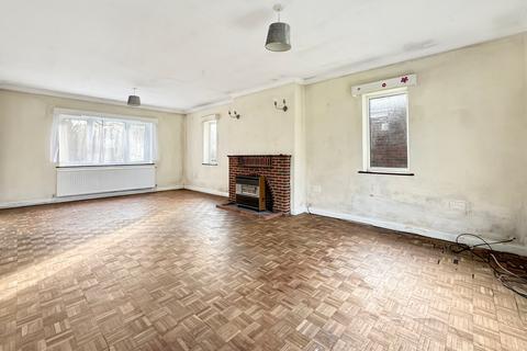 3 bedroom bungalow for sale, Brightlingsea Road, Thorrington, Colchester, CO7
