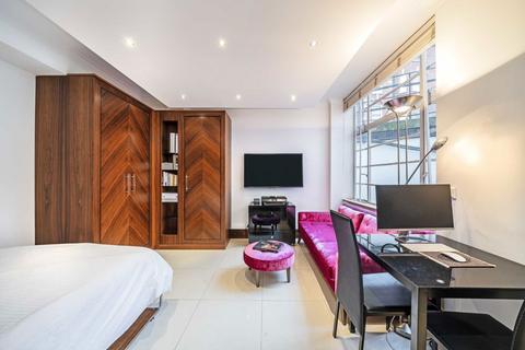 undefined, George Street, London W1H