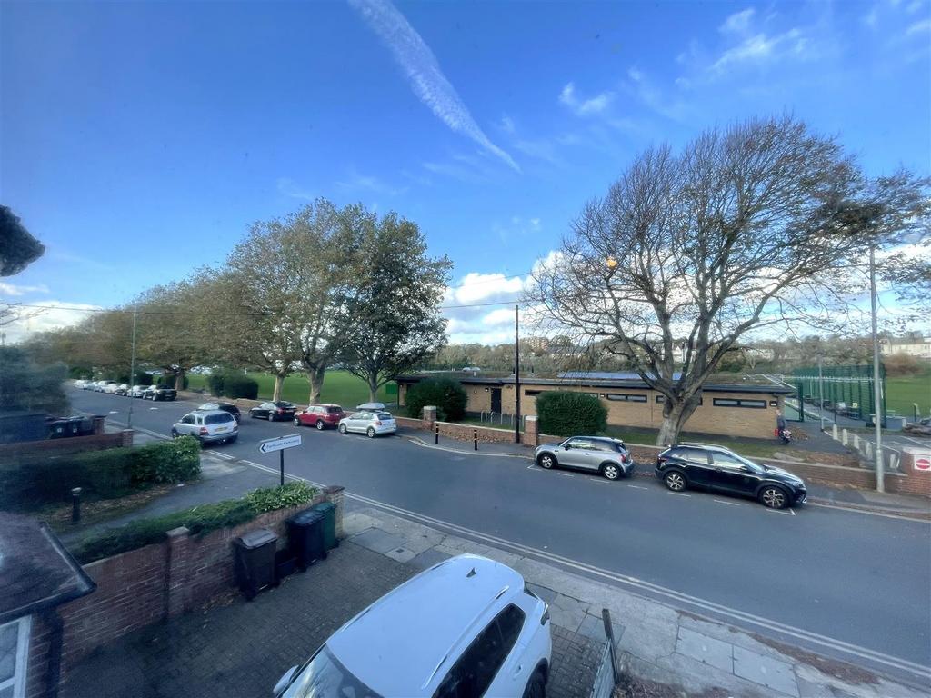 Victoria Road.jpeg