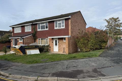 undefined, Middle Walk, Burnham