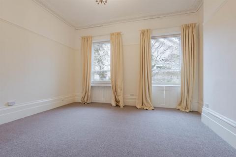 1 bedroom flat to rent, Montpellier GL50 3AY