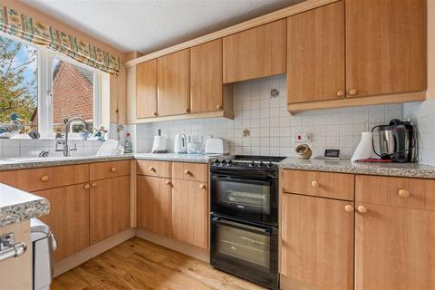 3 bedroom detached house for sale, Benjamin Road, Poole