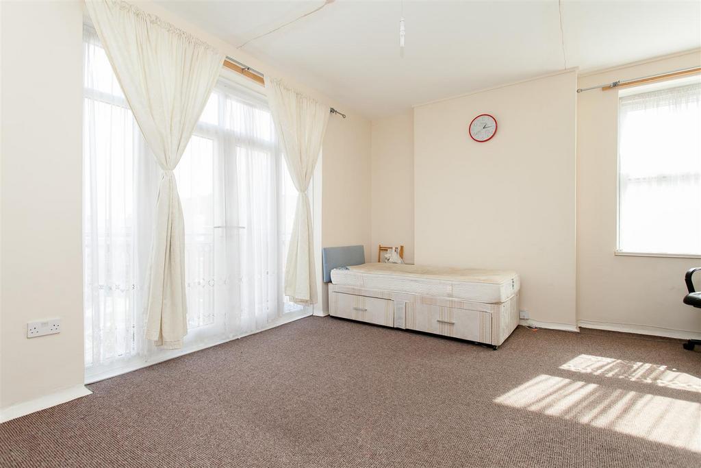 Lounge/Bedroom