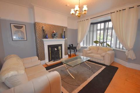 4 bedroom semi-detached house to rent, 28, Highwalls Avenue, Dinas Powys, Vale of Glamorgan, CF64 4AP