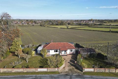 3 bedroom detached bungalow for sale, Common Road, Diss IP21