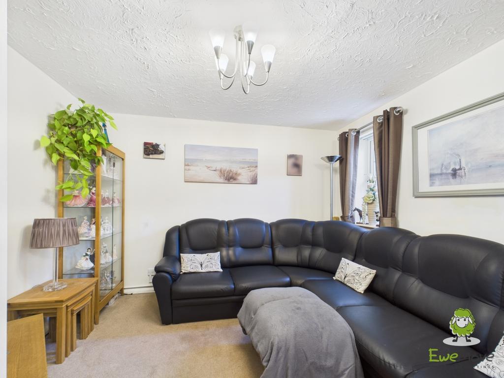 Living room 3
