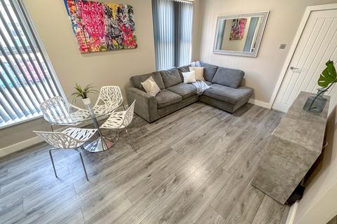 undefined, Edinburgh Road, L7 8RE,