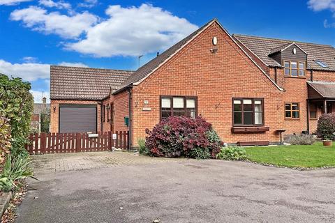 Vicarage Gardens, Balderton, Newark