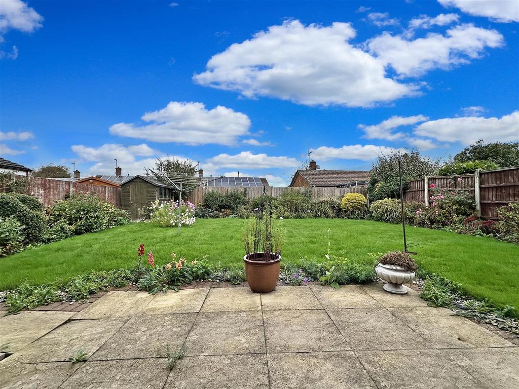 Lovely Rear Garden 127