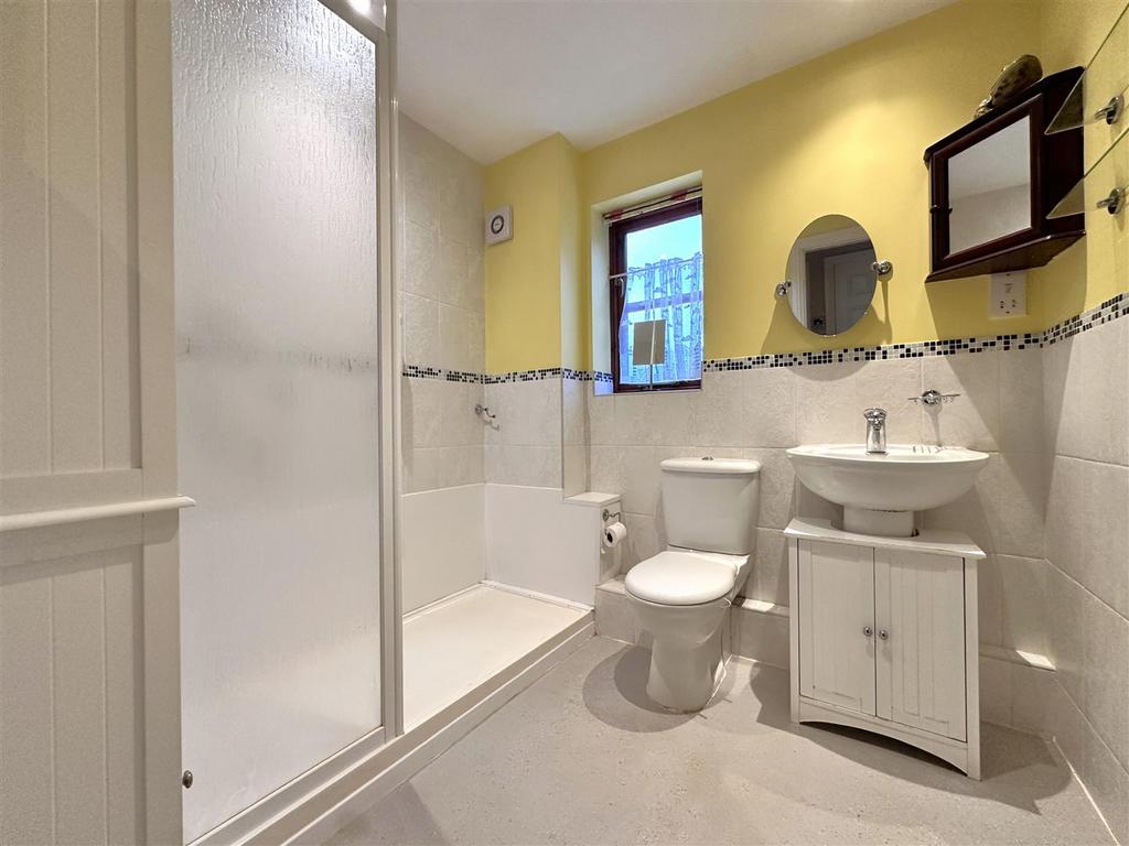 Shower Room 140