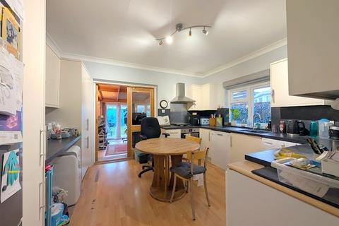 undefined, Kingston Avenue, Bedfont, TW14