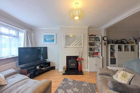 undefined, Kingston Avenue, Bedfont, TW14