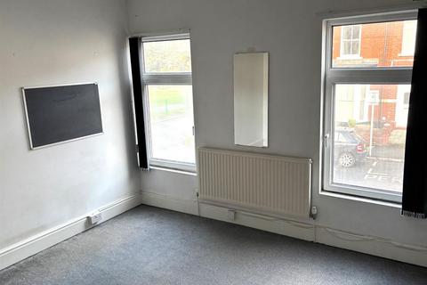 3 bedroom terraced house for sale, Rhyddings Terrace, Brynmill, Swansea
