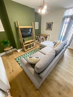 undefined, Thornes Road, L6 9AB,