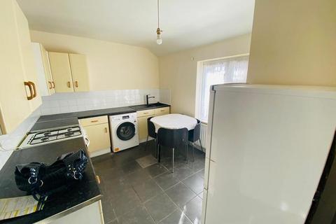undefined, Romford, RM9