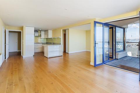 2 bedroom apartment for sale, Cowes, Isle of Wight