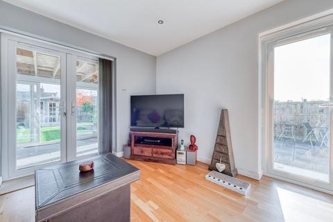 14 Brook Grove, Dereham, NR19 1EW