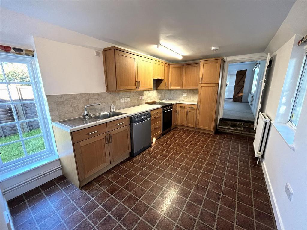 Kitchen.JPG