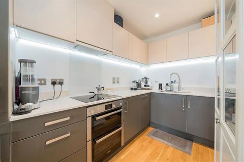 1 bedroom flat for sale, White Horse Lane, London E1