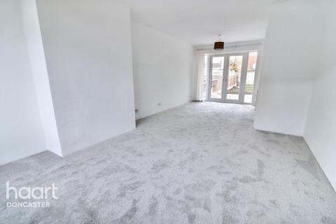 3 bedroom semi-detached house for sale, Lower Kenyon Street, Doncaster
