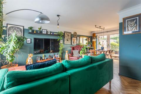 3 bedroom semi-detached house for sale, Melness Road, Hazlerigg, NE13