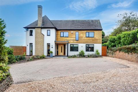 4 bedroom detached house for sale, Hillside, Castle Donington