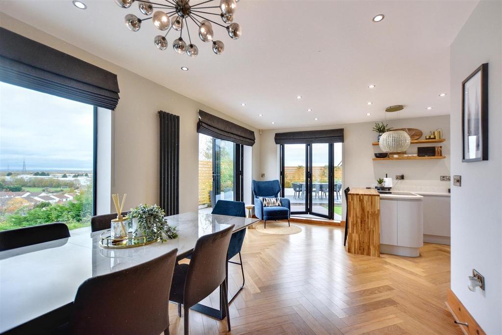 Bi folds 2.jpeg