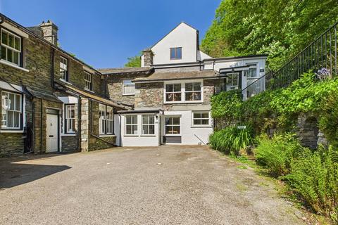 undefined, Ambleside LA22