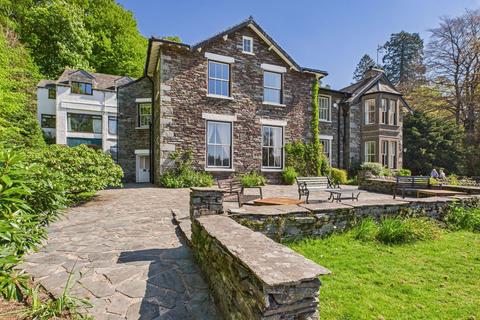 undefined, Ambleside LA22