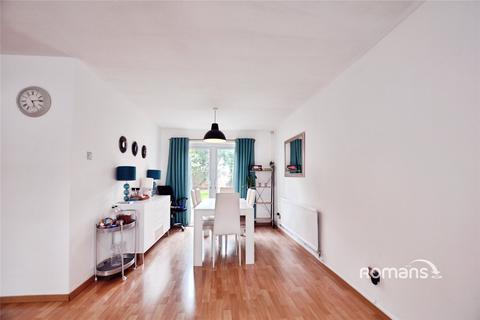 3 bedroom house to rent, Brambles Farm Drive, Uxbridge, UB10