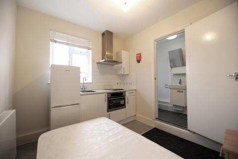 undefined, High Street, Reigate, RH2