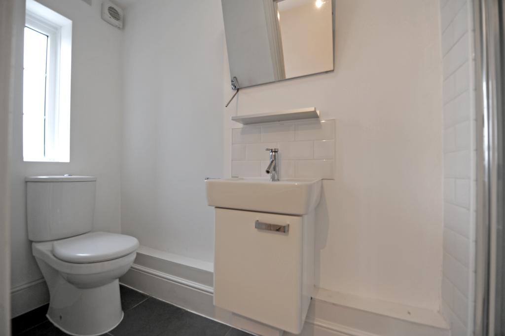 Shower Room 1