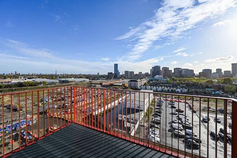 Heron Wharf, Poplar, London, E14