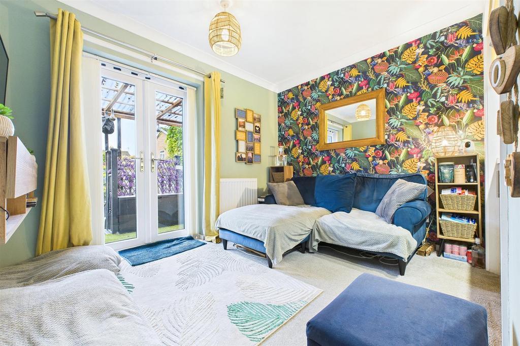 Bedroom 3/Sitting Room.jpg